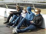 http://i422.photobucket.com/albums/pp310/mcflyworldru/McFly%20in%20Argentina%202009/th_l_0c0708f3a1864673a98a2760edffc36e.jpg