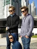 http://i422.photobucket.com/albums/pp310/mcflyworldru/McFly%20in%20Argentina%202009/th_l_16ec2a18274544b181753eb82d47b54b.jpg