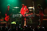 http://i422.photobucket.com/albums/pp310/mcflyworldru/McFly%20in%20Argentina%202009/th_l_57788ddc07d240d39e33cf241a9e5469.jpg