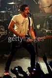 http://i422.photobucket.com/albums/pp310/mcflyworldru/McFly%20in%20Argentina%202009/th_l_9d013b7cdcbc422e8ad247824fdd2a37.jpg
