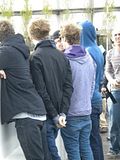 http://i422.photobucket.com/albums/pp310/mcflyworldru/McFly%20in%20Argentina%202009/th_l_c50916ed958b4c9d8bdd8fa87245429a.jpg