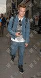 http://i422.photobucket.com/albums/pp310/mcflyworldru/McFly/th_l_45ffbfffb5c94994848d278dba7674ca.jpg