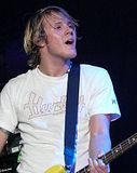 http://i422.photobucket.com/albums/pp310/mcflyworldru/Dougie%20Poynter/th_7546.jpg